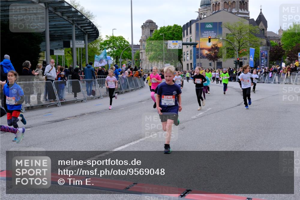 25.04.2026 - Das Zehntel Tim E. http://msf.ph/oto/9569048 25.04.2026 08:56:03 Ziel 1004, 1126, 1257, 1302, 1316, 1331, 1363, 1369, 1511, 1521, 1562, 1567, 1575, 1625, 1649, 1758, 1759, 1762, 1765, 1956, 1959, 2078, 2222, 2323, 2326, 2491, 2607, 2808, 2972, 3048, 3196, 3206, 3465, 3498, 3559, 3610, 3683, 3685, 3715, 3718, 3722, 3803, 3891, 3946, 3950, 3963, 4008 meine-sportfotos.de