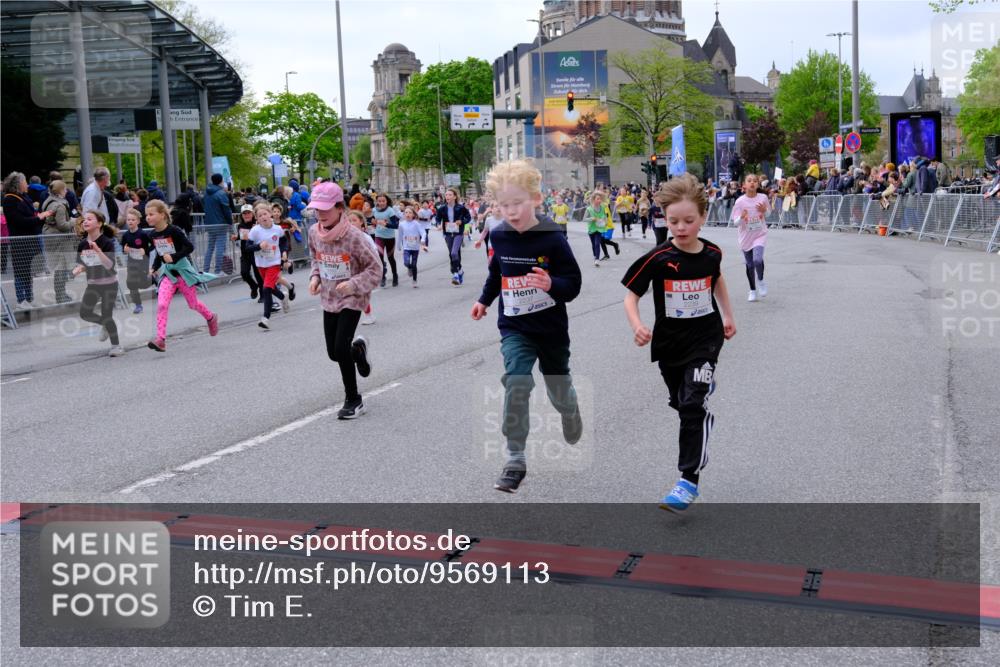 25.04.2026 - Das Zehntel Tim E. http://msf.ph/oto/9569113 25.04.2026 08:56:17 Ziel 1141, 1152, 1170, 1229, 1357, 1376, 1583, 1590, 1691, 1804, 1854, 2233, 2237, 2239, 2259, 2270, 2292, 2294, 2484, 2501, 2513, 2515, 2517, 2528, 2778, 2857, 2858, 2860, 2862, 2864, 3052, 3140, 3156, 3274, 3367, 3375, 3393, 3484, 3491, 3494, 3530, 3552, 3560, 3579, 3688, 3714, 3784, 3788, 3930, 4016, 4061, 4062 meine-sportfotos.de