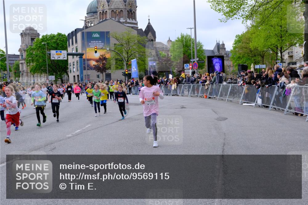 25.04.2026 - Das Zehntel Tim E. http://msf.ph/oto/9569115 25.04.2026 08:56:19 Ziel 1141, 1152, 1170, 1229, 1357, 1376, 1561, 1583, 1590, 1691, 1804, 1814, 1854, 2233, 2237, 2239, 2259, 2270, 2292, 2294, 2484, 2501, 2513, 2515, 2517, 2528, 2708, 2715, 2857, 2858, 2860, 2862, 2864, 3052, 3140, 3156, 3274, 3367, 3369, 3375, 3393, 3484, 3491, 3552, 3560, 3688, 3714, 3784, 3930, 4016, 4061, 4062 meine-sportfotos.de