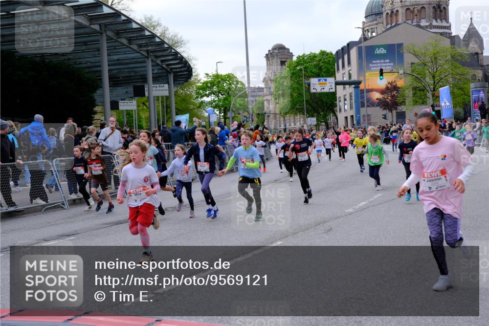 25.04.2026 - Das Zehntel Tim E. http://msf.ph/oto/9569121 25.04.2026 08:56:20 Ziel 1141, 1152, 1170, 1229, 1357, 1376, 1561, 1583, 1590, 1804, 1814, 1854, 1905, 2233, 2237, 2239, 2259, 2270, 2292, 2294, 2336, 2501, 2513, 2515, 2517, 2528, 2708, 2715, 2857, 2858, 2860, 2862, 2864, 3052, 3138, 3140, 3156, 3274, 3367, 3369, 3375, 3393, 3688, 3714, 3784, 3930, 4016, 4061, 4062 meine-sportfotos.de