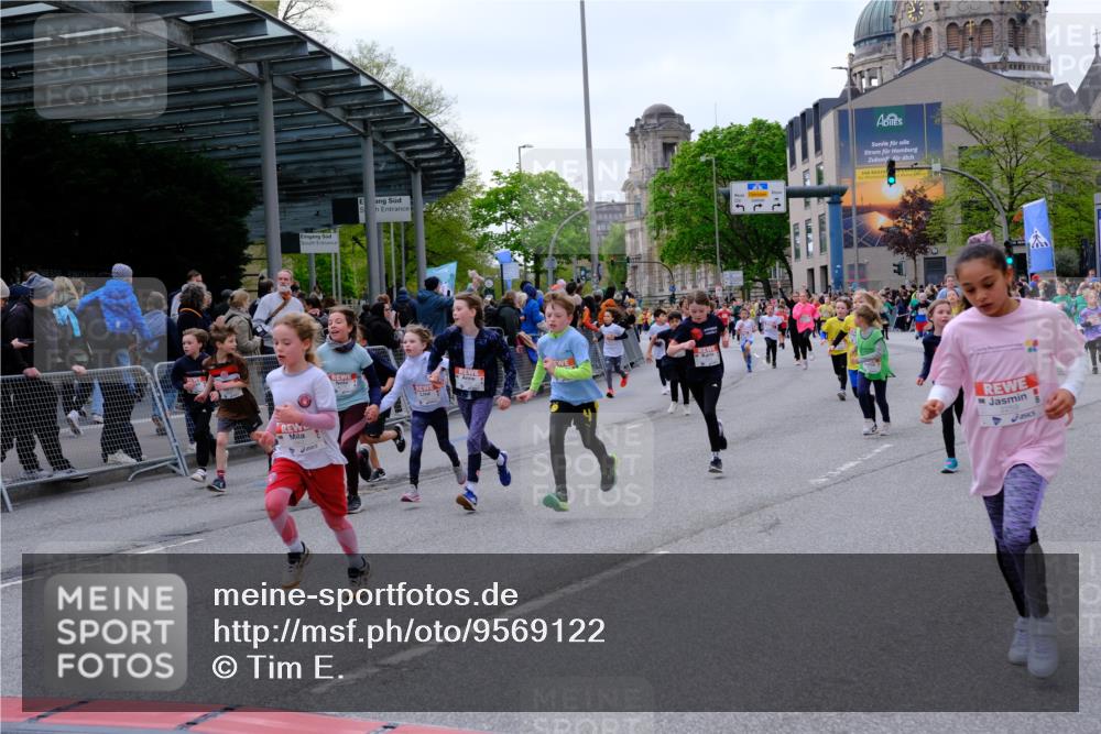 25.04.2026 - Das Zehntel Tim E. http://msf.ph/oto/9569122 25.04.2026 08:56:20 Ziel 1141, 1152, 1170, 1229, 1357, 1376, 1561, 1583, 1590, 1804, 1814, 1854, 1905, 2233, 2237, 2239, 2259, 2270, 2292, 2294, 2336, 2501, 2513, 2515, 2517, 2528, 2708, 2715, 2857, 2858, 2860, 2862, 2864, 3052, 3138, 3140, 3156, 3274, 3367, 3369, 3375, 3393, 3688, 3714, 3784, 3930, 4016, 4061, 4062 meine-sportfotos.de