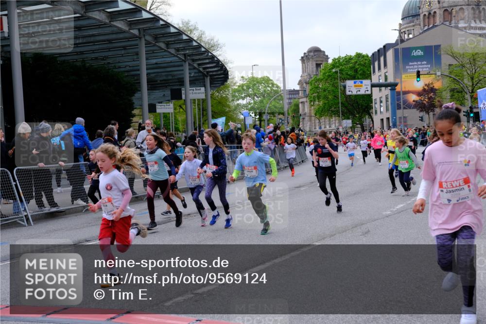 25.04.2026 - Das Zehntel Tim E. http://msf.ph/oto/9569124 25.04.2026 08:56:20 Ziel 1141, 1152, 1170, 1229, 1357, 1376, 1561, 1583, 1590, 1804, 1814, 1854, 1905, 2233, 2237, 2239, 2259, 2270, 2292, 2294, 2336, 2501, 2513, 2515, 2517, 2528, 2708, 2715, 2857, 2858, 2860, 2862, 2864, 3052, 3138, 3140, 3156, 3274, 3367, 3369, 3375, 3393, 3688, 3714, 3784, 3930, 4016, 4061, 4062 meine-sportfotos.de