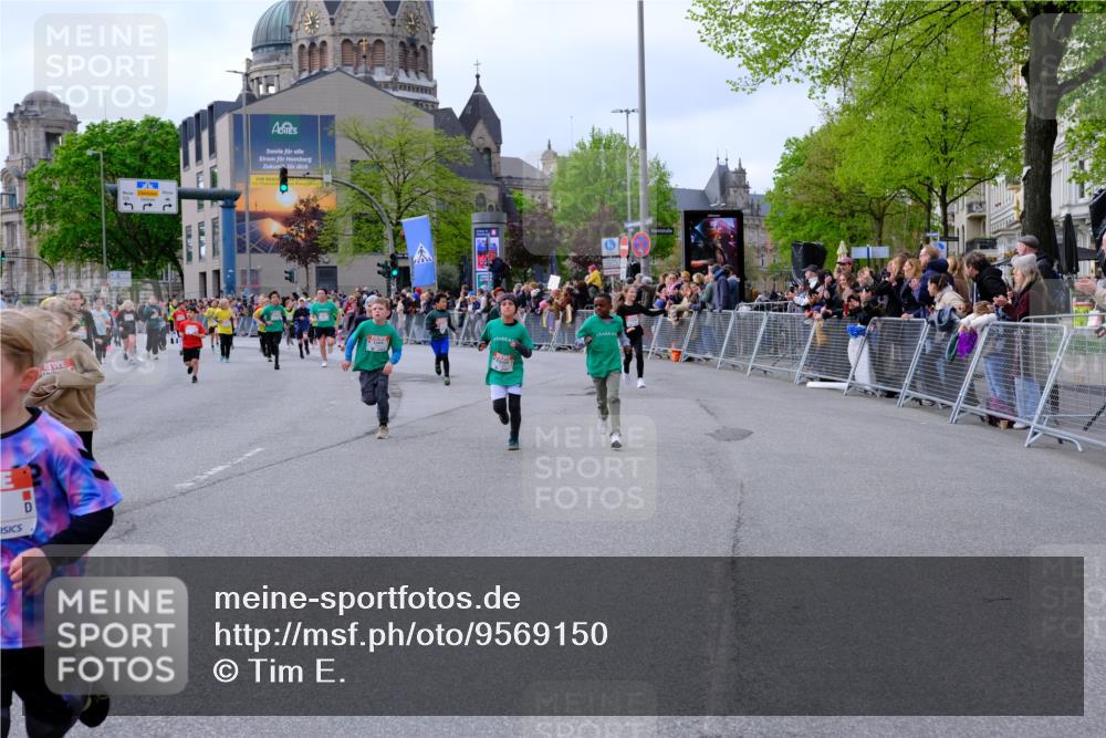 25.04.2026 - Das Zehntel Tim E. http://msf.ph/oto/9569150 25.04.2026 08:56:26 Ziel 1170, 1204, 1206, 1262, 1322, 1329, 1357, 1561, 1713, 1804, 1814, 1833, 1854, 1905, 2259, 2270, 2274, 2292, 2294, 2336, 2399, 2443, 2571, 2708, 2715, 2858, 2860, 2862, 3047, 3052, 3068, 3138, 3274, 3367, 3369, 3375, 3420, 3439, 3453, 3495, 3556, 3566, 3784, 4016, 4061, 4062 meine-sportfotos.de