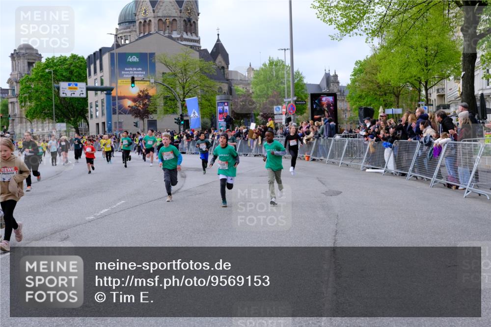 25.04.2026 - Das Zehntel Tim E. http://msf.ph/oto/9569153 25.04.2026 08:56:26 Ziel 1170, 1204, 1206, 1262, 1322, 1329, 1357, 1561, 1713, 1804, 1814, 1833, 1854, 1905, 2259, 2270, 2274, 2292, 2294, 2336, 2399, 2443, 2571, 2708, 2715, 2858, 2860, 2862, 3047, 3052, 3068, 3138, 3274, 3367, 3369, 3375, 3420, 3439, 3453, 3495, 3556, 3566, 3784, 4016, 4061, 4062 meine-sportfotos.de