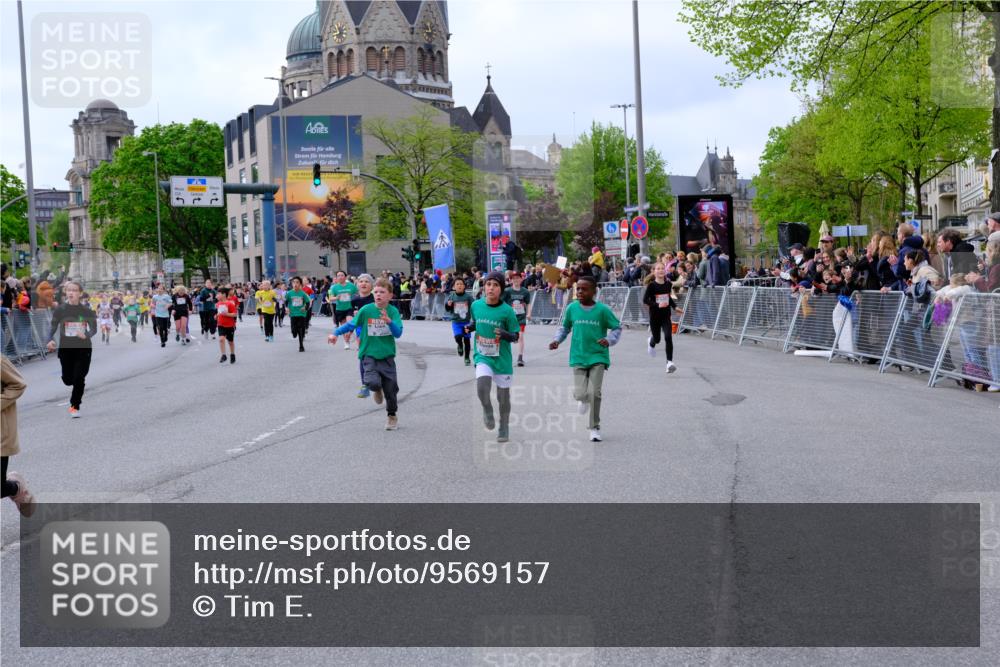 25.04.2026 - Das Zehntel Tim E. http://msf.ph/oto/9569157 25.04.2026 08:56:26 Ziel 1170, 1204, 1206, 1262, 1322, 1329, 1357, 1561, 1713, 1804, 1814, 1833, 1854, 1905, 2259, 2270, 2274, 2292, 2294, 2336, 2399, 2443, 2571, 2708, 2715, 2858, 2860, 2862, 3047, 3052, 3068, 3138, 3274, 3367, 3369, 3375, 3420, 3439, 3453, 3495, 3556, 3566, 3784, 4016, 4061, 4062 meine-sportfotos.de
