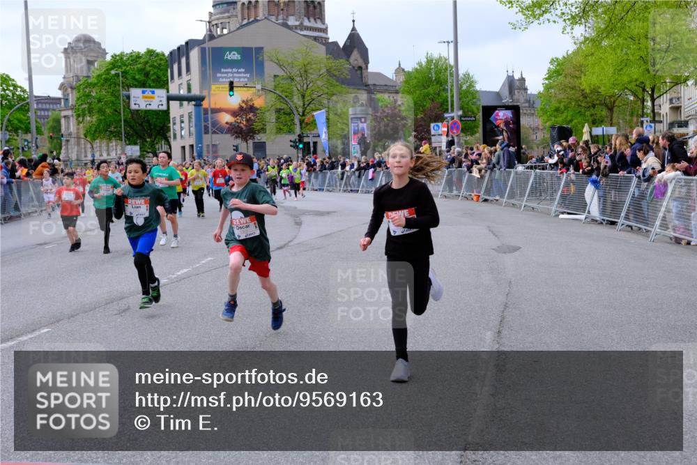 25.04.2026 - Das Zehntel Tim E. http://msf.ph/oto/9569163 25.04.2026 08:56:29 Ziel 1204, 1206, 1262, 1322, 1329, 1561, 1713, 1804, 1814, 1833, 1854, 1905, 2247, 2270, 2274, 2292, 2294, 2336, 2399, 2443, 2512, 2522, 2563, 2571, 2708, 2715, 2805, 3047, 3068, 3138, 3274, 3369, 3420, 3439, 3453, 3495, 3556, 3566, 4016, 4061, 4062 meine-sportfotos.de