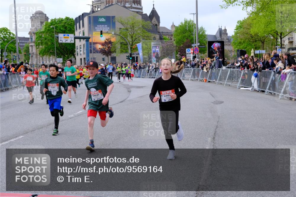 25.04.2026 - Das Zehntel Tim E. http://msf.ph/oto/9569164 25.04.2026 08:56:29 Ziel 1204, 1206, 1262, 1322, 1329, 1561, 1713, 1804, 1814, 1833, 1854, 1905, 2247, 2270, 2274, 2292, 2294, 2336, 2399, 2443, 2512, 2522, 2563, 2571, 2708, 2715, 2805, 3047, 3068, 3138, 3274, 3369, 3420, 3439, 3453, 3495, 3556, 3566, 4016, 4061, 4062 meine-sportfotos.de