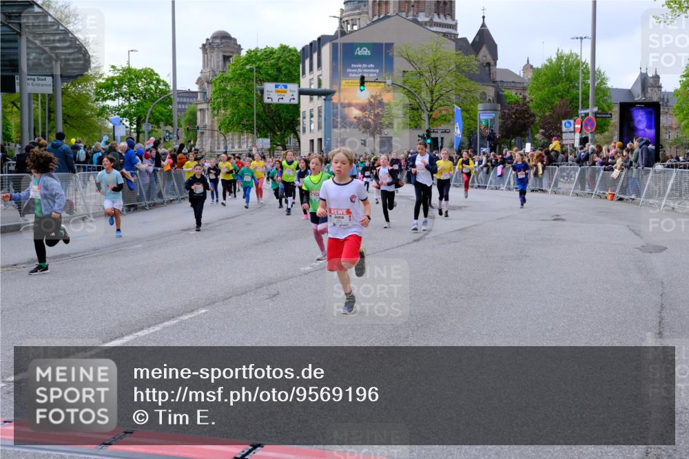 25.04.2026 - Das Zehntel Tim E. http://msf.ph/oto/9569196 25.04.2026 08:56:38 Ziel 1192, 1280, 1290, 1318, 1555, 1557, 1563, 1564, 1566, 1993, 1998, 2076, 2247, 2429, 2512, 2522, 2563, 2629, 2651, 2674, 2805, 2818, 2835, 2970, 2979, 3122, 3184, 3197, 3315, 3558, 3577, 4071 meine-sportfotos.de