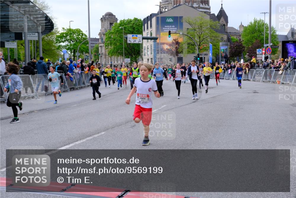 25.04.2026 - Das Zehntel Tim E. http://msf.ph/oto/9569199 25.04.2026 08:56:38 Ziel 1192, 1280, 1290, 1318, 1555, 1557, 1563, 1564, 1566, 1993, 1998, 2076, 2247, 2429, 2512, 2522, 2563, 2629, 2651, 2674, 2805, 2818, 2835, 2970, 2979, 3122, 3184, 3197, 3315, 3558, 3577, 4071 meine-sportfotos.de