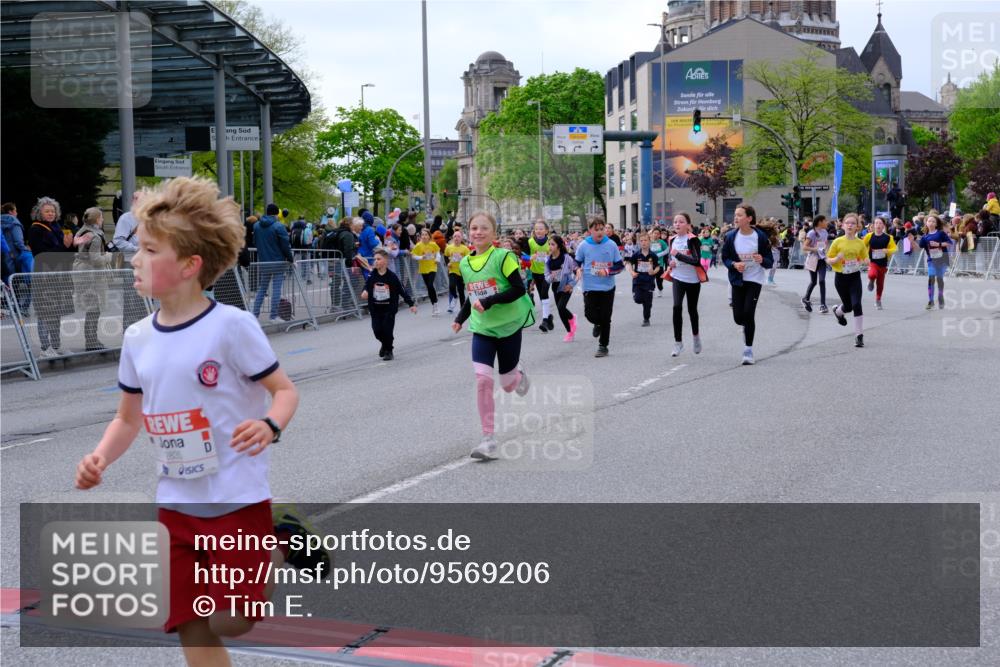 25.04.2026 - Das Zehntel Tim E. http://msf.ph/oto/9569206 25.04.2026 08:56:39 Ziel 1085, 1192, 1280, 1290, 1299, 1318, 1397, 1555, 1557, 1563, 1564, 1566, 1993, 1998, 2076, 2247, 2253, 2429, 2512, 2522, 2563, 2621, 2629, 2651, 2674, 2799, 2802, 2805, 2818, 2835, 2970, 2979, 3122, 3184, 3193, 3197, 3315, 3558, 3577, 4071 meine-sportfotos.de