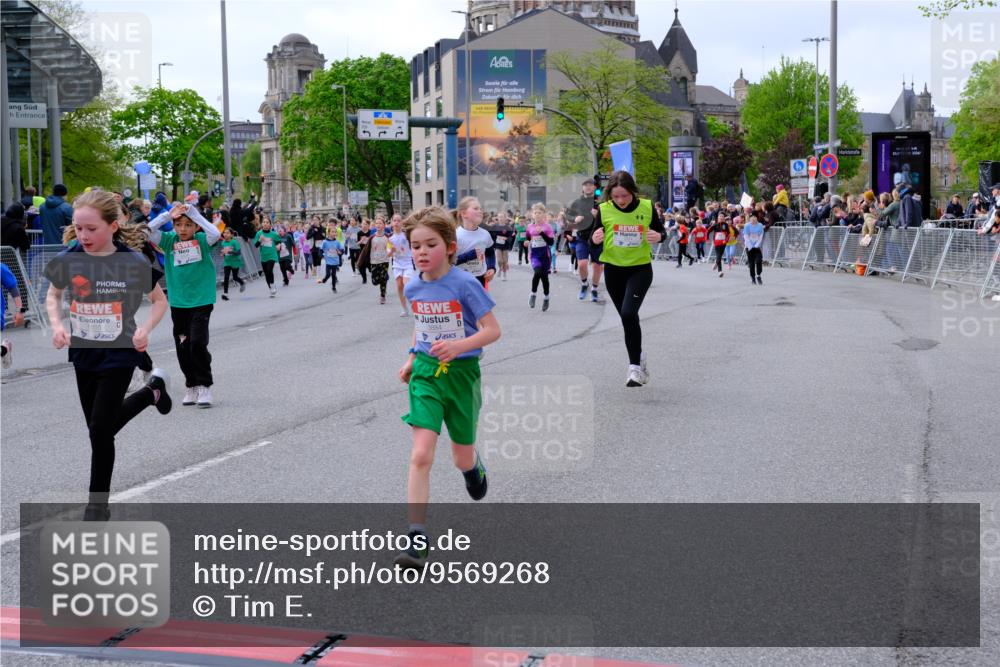 25.04.2026 - Das Zehntel Tim E. http://msf.ph/oto/9569268 25.04.2026 08:56:53 Ziel 1088, 1182, 1259, 1292, 1313, 1468, 1747, 1763, 1815, 1826, 2020, 2026, 2038, 2070, 2073, 2165, 2311, 2405, 2435, 2436, 2444, 2462, 2480, 2523, 2537, 2664, 2710, 2747, 2749, 2941, 2951, 2953, 2963, 3005, 3029, 3254, 3444, 3515, 3657, 3730, 3812, 3884, 3887, 3904, 3966, 3972, 4033, 4034 meine-sportfotos.de