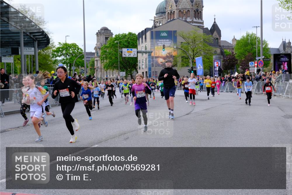 25.04.2026 - Das Zehntel Tim E. http://msf.ph/oto/9569281 25.04.2026 08:56:56 Ziel 1088, 1182, 1196, 1313, 1338, 1468, 1747, 1763, 1815, 1826, 1991, 2020, 2026, 2038, 2070, 2073, 2165, 2311, 2405, 2436, 2444, 2446, 2462, 2479, 2480, 2523, 2537, 2664, 2710, 2747, 2749, 2908, 2941, 2951, 2953, 2963, 3005, 3029, 3038, 3064, 3195, 3254, 3515, 3657, 3730, 3755, 3812, 3884, 3887, 3904, 3939, 4033, 4034 meine-sportfotos.de