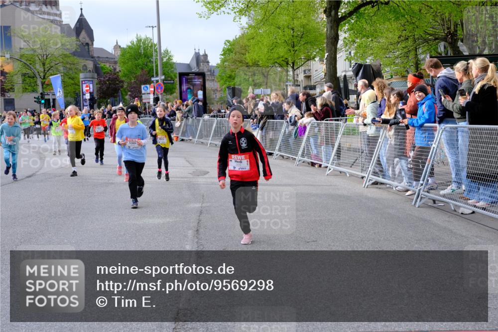 25.04.2026 - Das Zehntel Tim E. http://msf.ph/oto/9569298 25.04.2026 08:57:00 Ziel 1088, 1182, 1189, 1191, 1196, 1271, 1338, 1468, 1573, 1580, 1747, 1763, 1815, 1820, 1924, 1946, 1986, 1991, 2020, 2026, 2038, 2070, 2073, 2165, 2311, 2436, 2444, 2446, 2479, 2486, 2562, 2583, 2734, 2737, 2852, 2908, 2941, 2953, 2963, 3038, 3064, 3195, 3211, 3254, 3456, 3515, 3655, 3660, 3730, 3755, 3812, 3884, 3938, 3939, 4018, 4056, 4064, 4065, 4072 meine-sportfotos.de
