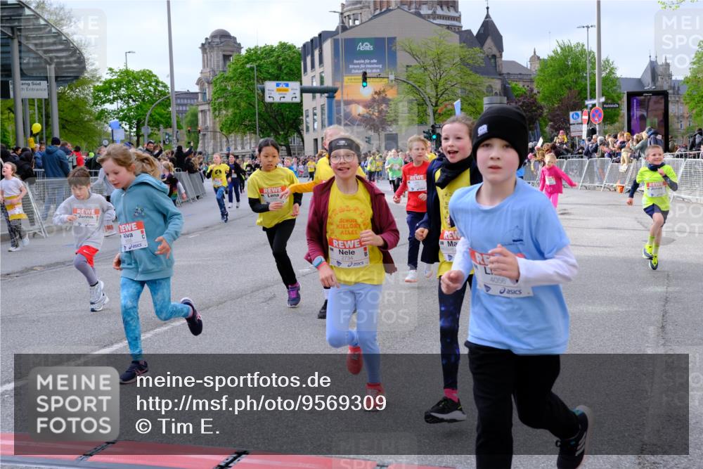 25.04.2026 - Das Zehntel Tim E. http://msf.ph/oto/9569309 25.04.2026 08:57:02 Ziel 1035, 1052, 1075, 1189, 1191, 1196, 1271, 1338, 1339, 1468, 1573, 1579, 1580, 1747, 1763, 1820, 1924, 1946, 1965, 1986, 1991, 2026, 2038, 2070, 2073, 2165, 2258, 2436, 2444, 2446, 2479, 2486, 2562, 2583, 2734, 2737, 2819, 2852, 2908, 2920, 2921, 3038, 3064, 3195, 3211, 3456, 3515, 3655, 3660, 3730, 3755, 3938, 3939, 4018, 4056, 4064, 4065, 4072 meine-sportfotos.de