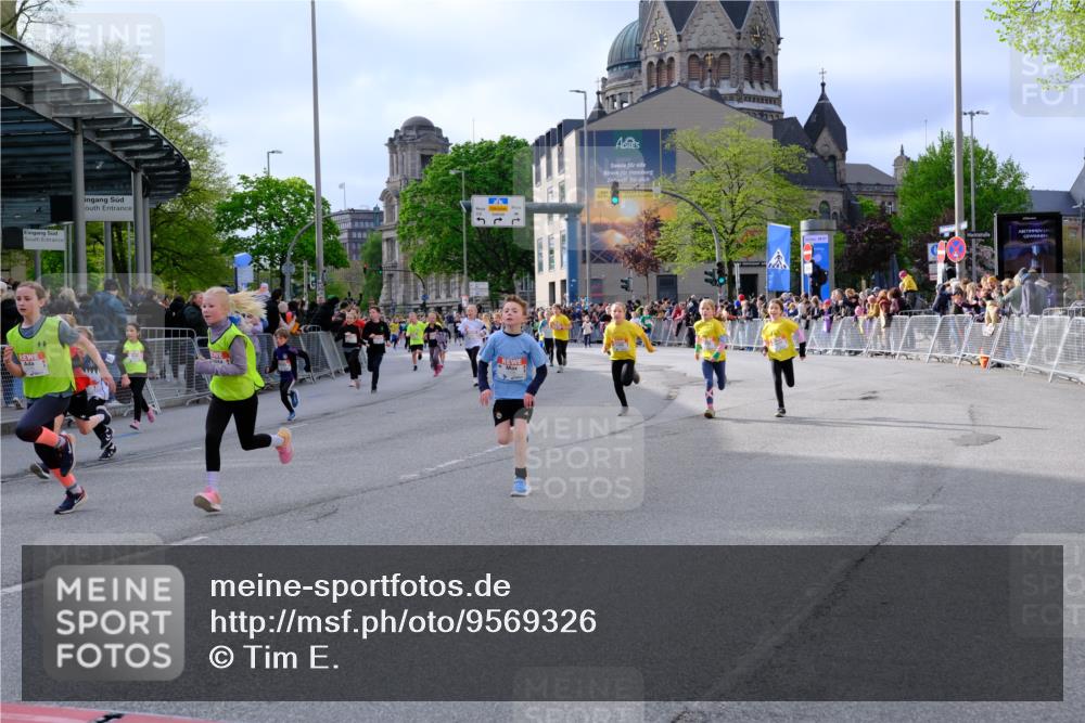 25.04.2026 - Das Zehntel Tim E. http://msf.ph/oto/9569326 25.04.2026 08:57:10 Ziel 1035, 1052, 1075, 1176, 1188, 1189, 1191, 1271, 1339, 1556, 1573, 1579, 1580, 1582, 1585, 1654, 1909, 1924, 1946, 1965, 1986, 2028, 2205, 2258, 2486, 2538, 2550, 2562, 2753, 2755, 2762, 2819, 2917, 2920, 2921, 3226, 3256, 3324, 3456, 3666, 3705, 3758, 3938, 3944, 4064, 4065, 4072 meine-sportfotos.de
