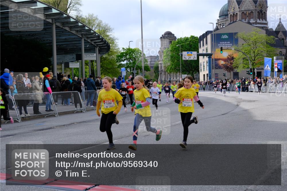 25.04.2026 - Das Zehntel Tim E. http://msf.ph/oto/9569340 25.04.2026 08:57:13 Ziel 1035, 1052, 1075, 1176, 1188, 1244, 1255, 1339, 1556, 1579, 1582, 1585, 1654, 1725, 1741, 1909, 1965, 2028, 2205, 2258, 2538, 2550, 2662, 2753, 2755, 2762, 2819, 2917, 2920, 2921, 3226, 3256, 3324, 3581, 3666, 3705, 3758, 3944 meine-sportfotos.de