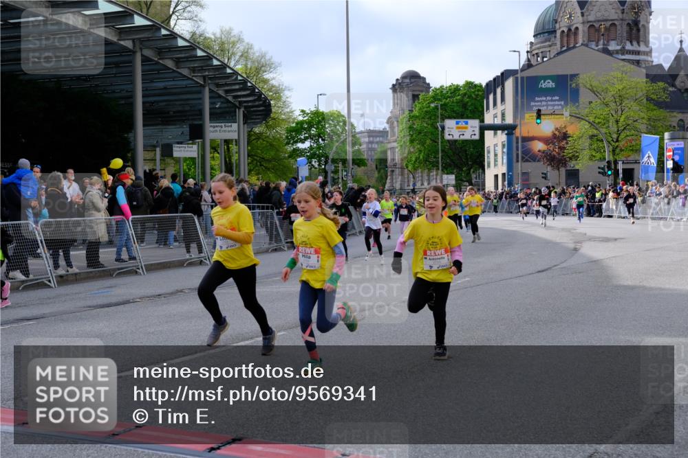 25.04.2026 - Das Zehntel Tim E. http://msf.ph/oto/9569341 25.04.2026 08:57:13 Ziel 1035, 1052, 1075, 1176, 1188, 1244, 1255, 1339, 1556, 1579, 1582, 1585, 1654, 1725, 1741, 1909, 1965, 2028, 2205, 2258, 2538, 2550, 2662, 2753, 2755, 2762, 2819, 2917, 2920, 2921, 3226, 3256, 3324, 3581, 3666, 3705, 3758, 3944 meine-sportfotos.de