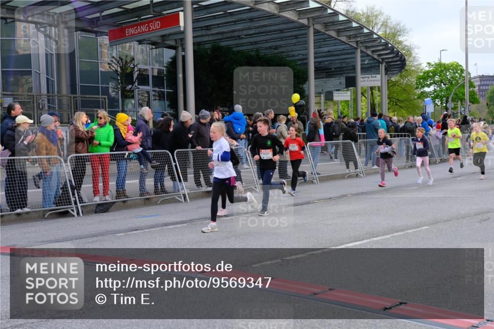 25.04.2026 - Das Zehntel Tim E. http://msf.ph/oto/9569347 25.04.2026 08:57:15 Ziel 1176, 1188, 1244, 1255, 1556, 1571, 1582, 1585, 1588, 1654, 1674, 1725, 1741, 1748, 1895, 1896, 1909, 2028, 2205, 2489, 2538, 2550, 2662, 2753, 2755, 2762, 2917, 3226, 3256, 3324, 3581, 3666, 3705, 3758, 3944 meine-sportfotos.de