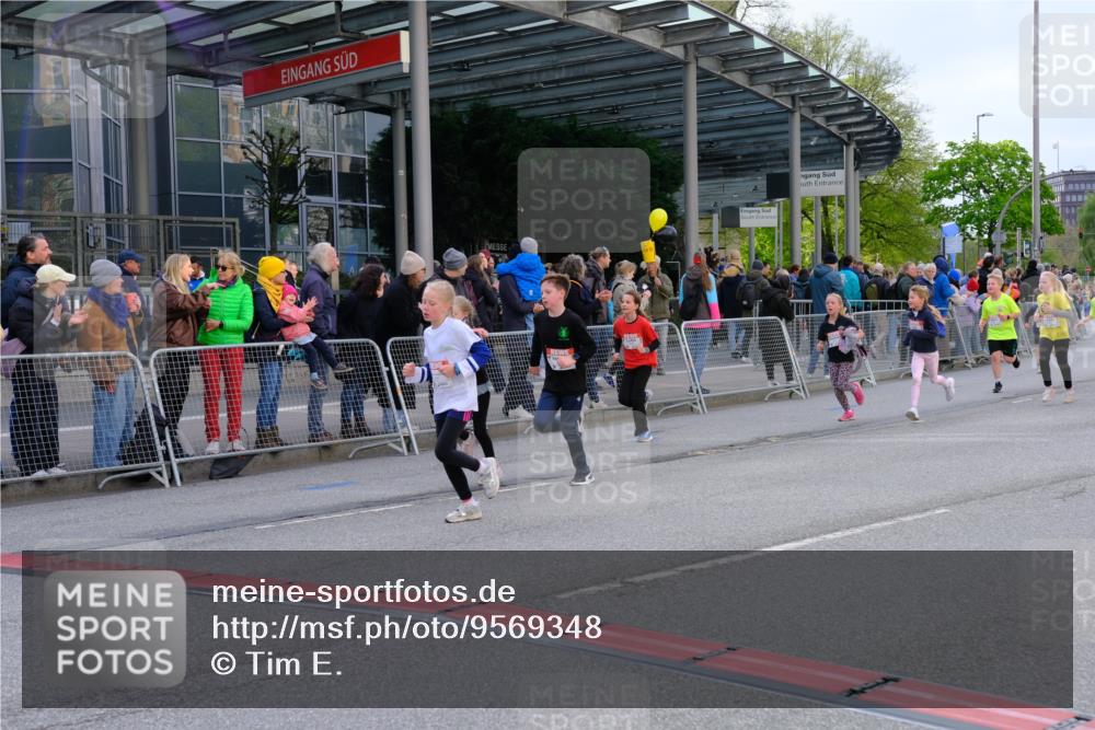 25.04.2026 - Das Zehntel Tim E. http://msf.ph/oto/9569348 25.04.2026 08:57:15 Ziel 1176, 1188, 1244, 1255, 1556, 1571, 1582, 1585, 1588, 1654, 1674, 1725, 1741, 1748, 1895, 1896, 1909, 2028, 2205, 2489, 2538, 2550, 2662, 2753, 2755, 2762, 2917, 3226, 3256, 3324, 3581, 3666, 3705, 3758, 3944 meine-sportfotos.de