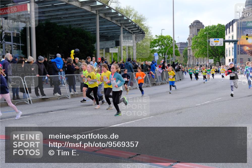 25.04.2026 - Das Zehntel Tim E. http://msf.ph/oto/9569357 25.04.2026 08:57:18 Ziel 1188, 1244, 1255, 1571, 1585, 1588, 1674, 1725, 1741, 1748, 1895, 1896, 1909, 1951, 2216, 2489, 2538, 2550, 2662, 2753, 2755, 2762, 3226, 3256, 3581, 3591, 3705, 3758, 3846, 3855 meine-sportfotos.de