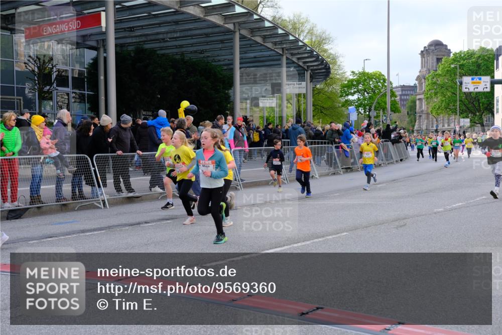 25.04.2026 - Das Zehntel Tim E. http://msf.ph/oto/9569360 25.04.2026 08:57:18 Ziel 1188, 1244, 1255, 1571, 1585, 1588, 1674, 1725, 1741, 1748, 1895, 1896, 1909, 1951, 2216, 2489, 2538, 2550, 2662, 2753, 2755, 2762, 3226, 3256, 3581, 3591, 3705, 3758, 3846, 3855 meine-sportfotos.de