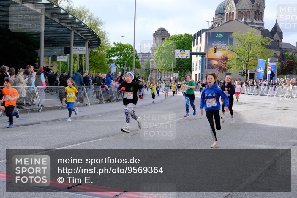 25.04.2026 - Das Zehntel Tim E. http://msf.ph/oto/9569364 25.04.2026 08:57:19 Ziel 1244, 1255, 1571, 1588, 1674, 1725, 1741, 1748, 1895, 1896, 1909, 1951, 2216, 2489, 2538, 2550, 2662, 2753, 2755, 2762, 3160, 3226, 3256, 3581, 3591, 3705, 3758, 3846, 3855 meine-sportfotos.de