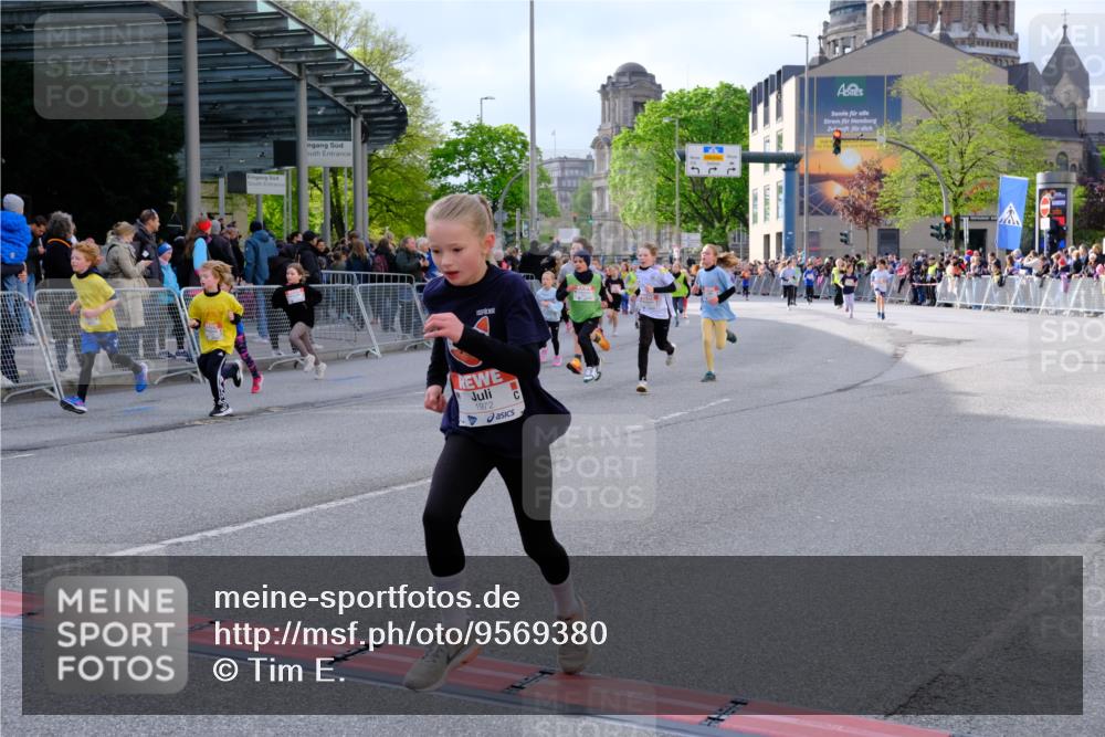 25.04.2026 - Das Zehntel Tim E. http://msf.ph/oto/9569380 25.04.2026 08:57:27 Ziel 1455, 1668, 1673, 1674, 1754, 1757, 1938, 1951, 1961, 1967, 1972, 1988, 2216, 2280, 2416, 2477, 2489, 2773, 2790, 3160, 3276, 3344, 3473, 3499, 3591, 3795, 3846, 3855, 3898 meine-sportfotos.de