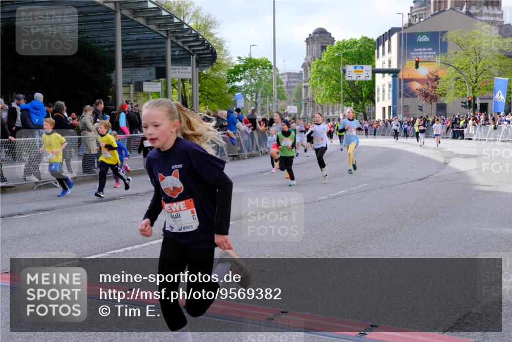 25.04.2026 - Das Zehntel Tim E. http://msf.ph/oto/9569382 25.04.2026 08:57:27 Ziel 1455, 1668, 1673, 1674, 1754, 1757, 1938, 1951, 1961, 1967, 1972, 1988, 2216, 2280, 2416, 2477, 2489, 2773, 2790, 3160, 3276, 3344, 3473, 3499, 3591, 3795, 3846, 3855, 3898 meine-sportfotos.de