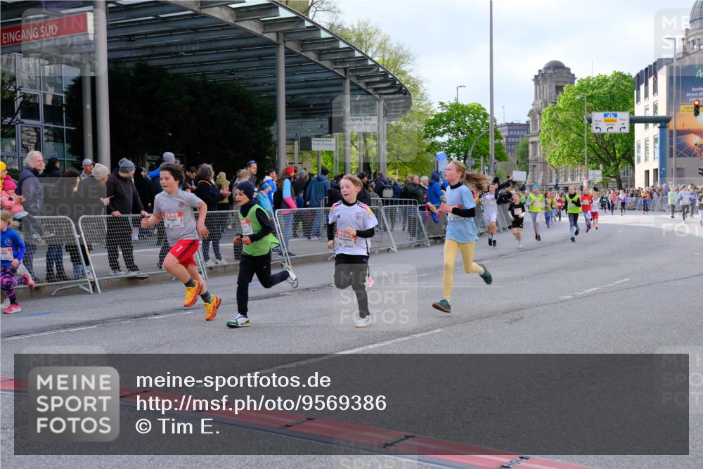 25.04.2026 - Das Zehntel Tim E. http://msf.ph/oto/9569386 25.04.2026 08:57:29 Ziel 1455, 1668, 1673, 1754, 1757, 1938, 1951, 1961, 1967, 1972, 1988, 2280, 2288, 2289, 2416, 2477, 2773, 2790, 3160, 3179, 3187, 3276, 3344, 3473, 3499, 3795, 3898 meine-sportfotos.de