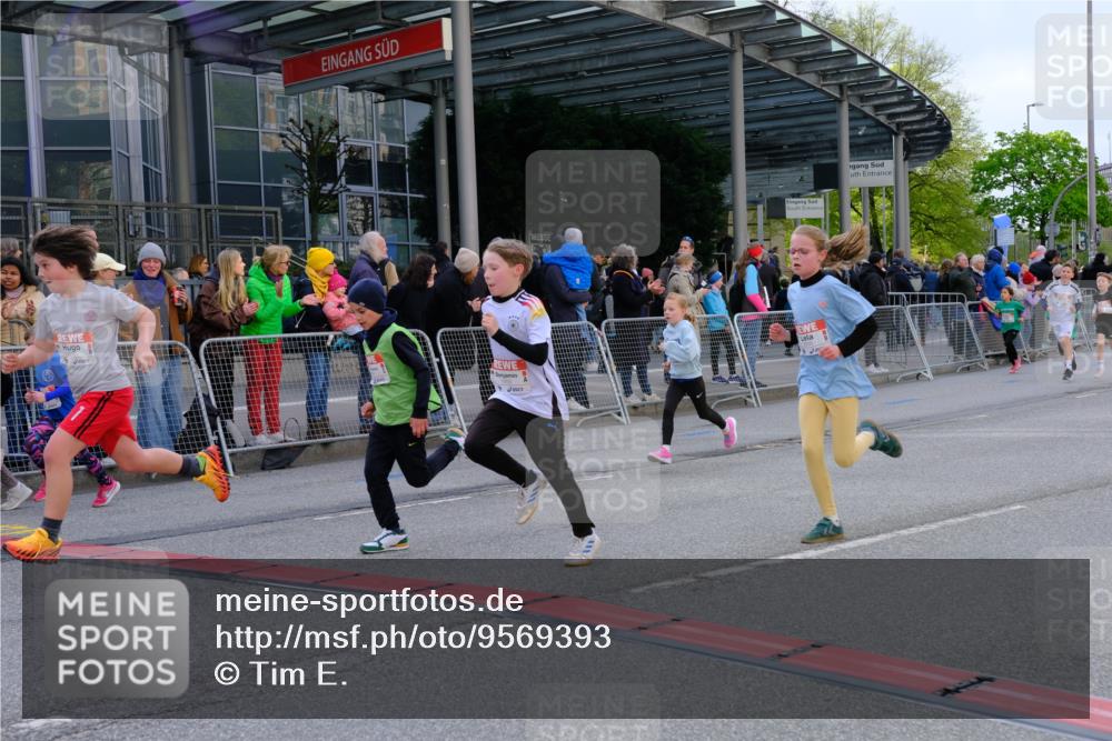 25.04.2026 - Das Zehntel Tim E. http://msf.ph/oto/9569393 25.04.2026 08:57:29 Ziel 1455, 1668, 1673, 1754, 1757, 1938, 1951, 1961, 1967, 1972, 1988, 2280, 2288, 2289, 2416, 2477, 2773, 2790, 3160, 3179, 3187, 3276, 3344, 3473, 3499, 3795, 3898 meine-sportfotos.de