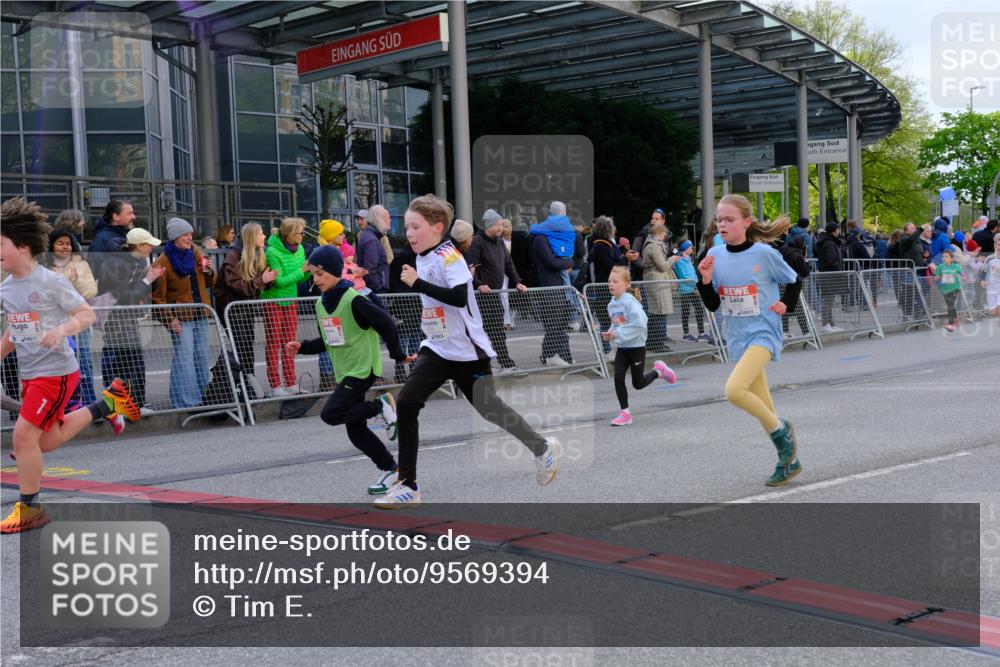 25.04.2026 - Das Zehntel Tim E. http://msf.ph/oto/9569394 25.04.2026 08:57:29 Ziel 1455, 1668, 1673, 1754, 1757, 1938, 1951, 1961, 1967, 1972, 1988, 2280, 2288, 2289, 2416, 2477, 2773, 2790, 3160, 3179, 3187, 3276, 3344, 3473, 3499, 3795, 3898 meine-sportfotos.de