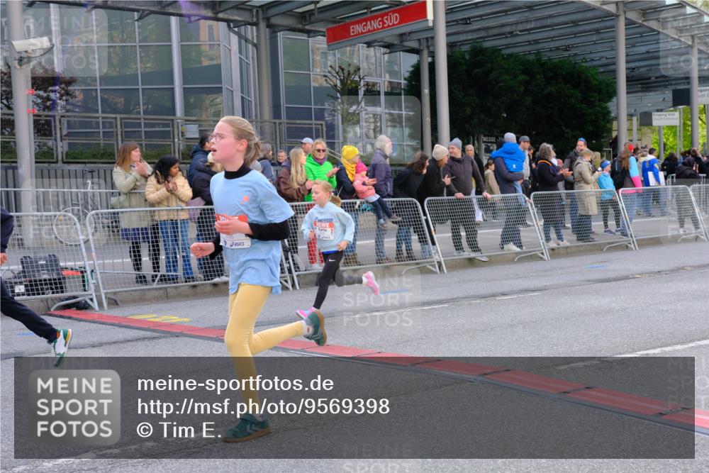 25.04.2026 - Das Zehntel Tim E. http://msf.ph/oto/9569398 25.04.2026 08:57:30 Ziel 1455, 1668, 1673, 1754, 1757, 1938, 1961, 1967, 1972, 1988, 2280, 2288, 2289, 2416, 2423, 2477, 2566, 2773, 2790, 3160, 3179, 3187, 3276, 3344, 3473, 3499, 3795, 3898 meine-sportfotos.de