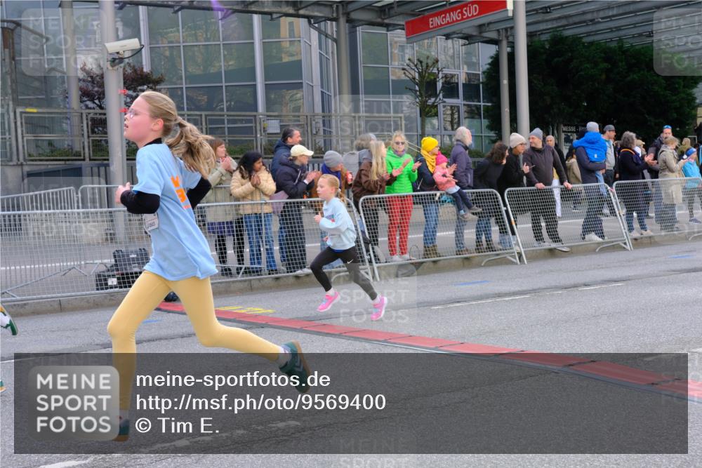 25.04.2026 - Das Zehntel Tim E. http://msf.ph/oto/9569400 25.04.2026 08:57:30 Ziel 1455, 1668, 1673, 1754, 1757, 1938, 1961, 1967, 1972, 1988, 2280, 2288, 2289, 2416, 2423, 2477, 2566, 2773, 2790, 3160, 3179, 3187, 3276, 3344, 3473, 3499, 3795, 3898 meine-sportfotos.de
