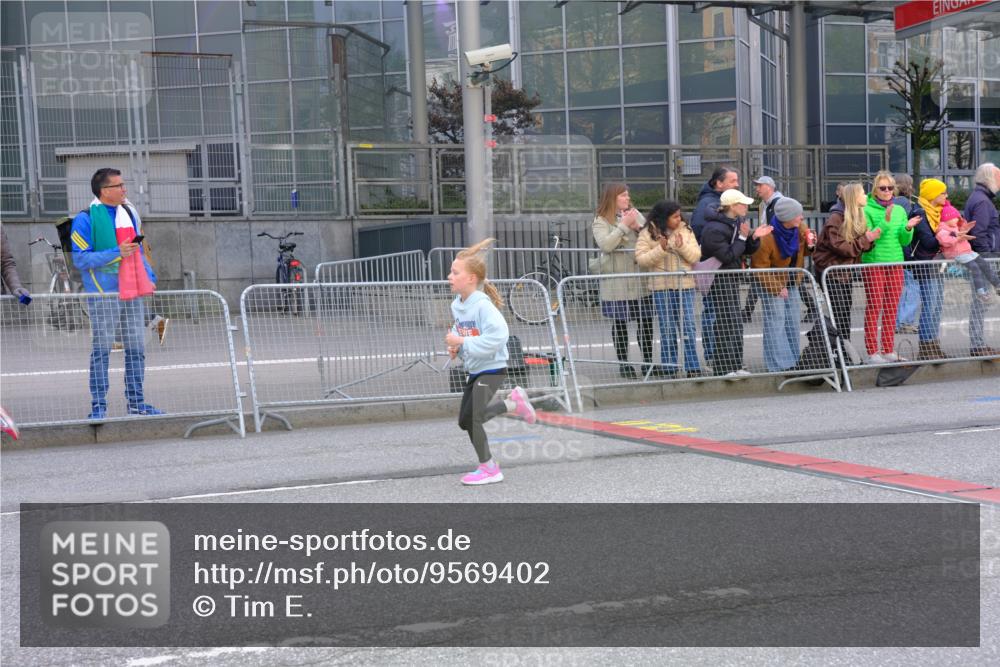 25.04.2026 - Das Zehntel Tim E. http://msf.ph/oto/9569402 25.04.2026 08:57:31 Ziel 1455, 1668, 1673, 1754, 1757, 1938, 1961, 1967, 1972, 1988, 2280, 2288, 2289, 2416, 2423, 2477, 2566, 2773, 2790, 3160, 3179, 3187, 3276, 3344, 3466, 3473, 3499, 3795, 3898 meine-sportfotos.de