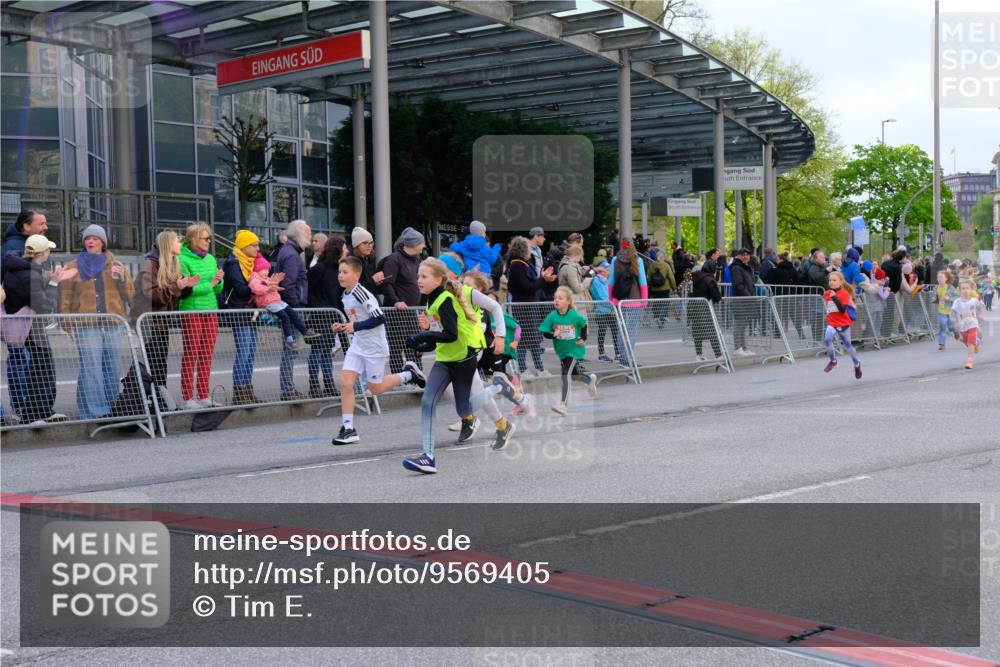 25.04.2026 - Das Zehntel Tim E. http://msf.ph/oto/9569405 25.04.2026 08:57:33 Ziel 1455, 1668, 1673, 1754, 1757, 1819, 1938, 1967, 1972, 2280, 2288, 2289, 2416, 2423, 2566, 2773, 2790, 2853, 3179, 3187, 3224, 3276, 3344, 3466, 3473, 3499, 3795, 3898, 4029 meine-sportfotos.de