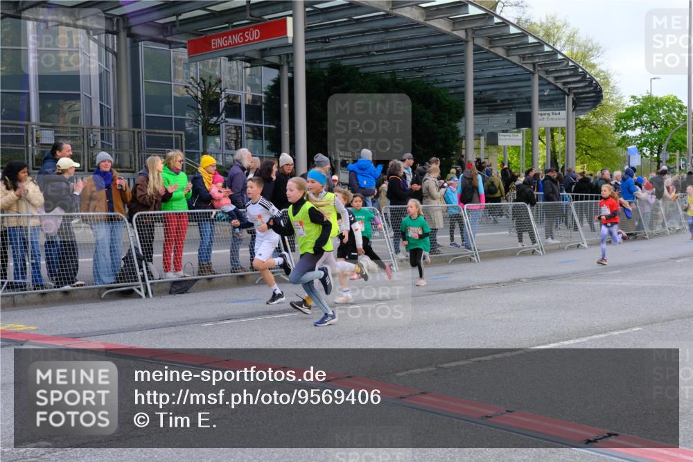 25.04.2026 - Das Zehntel Tim E. http://msf.ph/oto/9569406 25.04.2026 08:57:33 Ziel 1455, 1668, 1673, 1754, 1757, 1819, 1938, 1967, 1972, 2280, 2288, 2289, 2416, 2423, 2566, 2773, 2790, 2853, 3179, 3187, 3224, 3276, 3344, 3466, 3473, 3499, 3795, 3898, 4029 meine-sportfotos.de