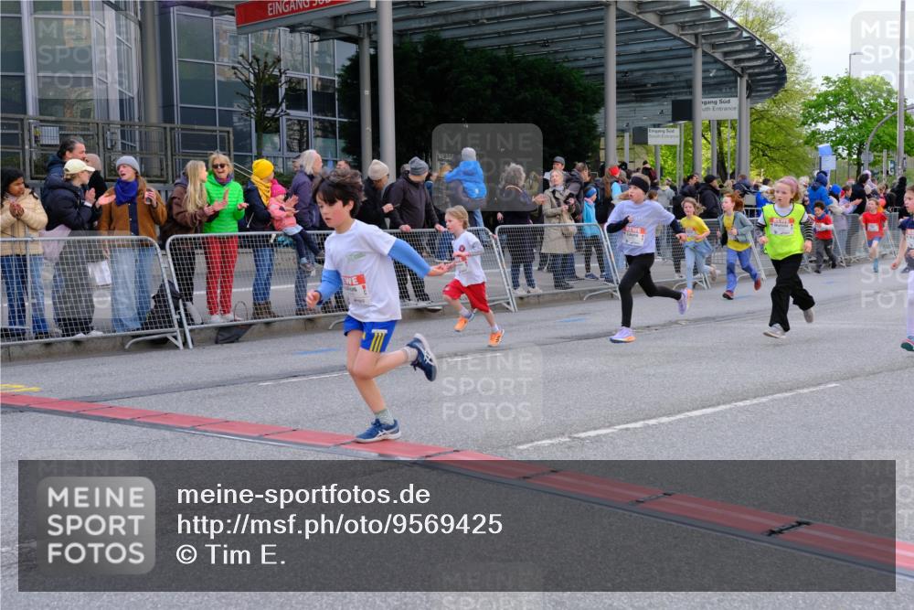 25.04.2026 - Das Zehntel Tim E. http://msf.ph/oto/9569425 25.04.2026 08:57:36 Ziel 1455, 1754, 1819, 1938, 1953, 1990, 2280, 2288, 2289, 2423, 2566, 2773, 2790, 2809, 2821, 2853, 3179, 3187, 3224, 3276, 3342, 3344, 3466, 3795, 4029 meine-sportfotos.de
