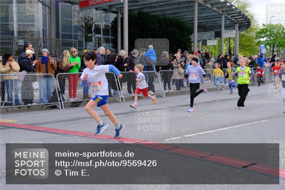 25.04.2026 - Das Zehntel Tim E. http://msf.ph/oto/9569426 25.04.2026 08:57:36 Ziel 1455, 1754, 1819, 1938, 1953, 1990, 2280, 2288, 2289, 2423, 2566, 2773, 2790, 2809, 2821, 2853, 3179, 3187, 3224, 3276, 3342, 3344, 3466, 3795, 4029 meine-sportfotos.de
