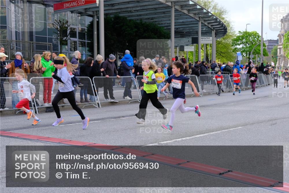 25.04.2026 - Das Zehntel Tim E. http://msf.ph/oto/9569430 25.04.2026 08:57:37 Ziel 1754, 1819, 1938, 1953, 1990, 2288, 2289, 2423, 2566, 2809, 2821, 2853, 3179, 3187, 3224, 3342, 3466, 3795, 4029 meine-sportfotos.de