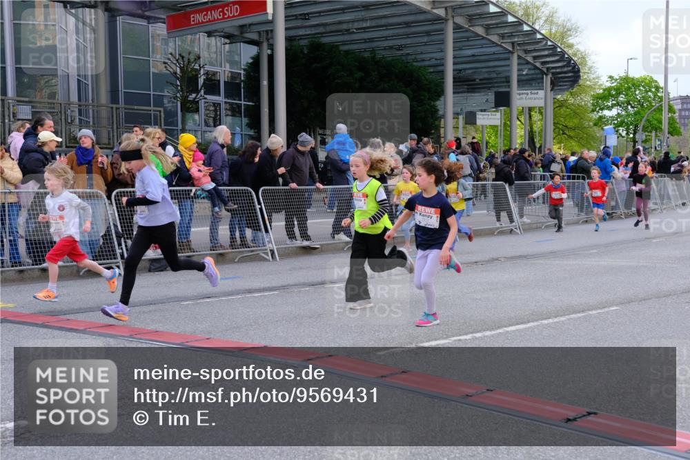 25.04.2026 - Das Zehntel Tim E. http://msf.ph/oto/9569431 25.04.2026 08:57:37 Ziel 1754, 1819, 1938, 1953, 1990, 2288, 2289, 2423, 2566, 2809, 2821, 2853, 3179, 3187, 3224, 3342, 3466, 3795, 4029 meine-sportfotos.de
