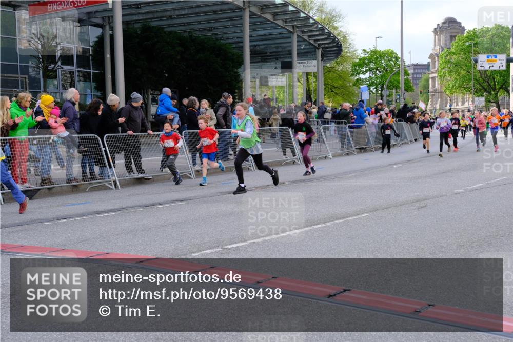 25.04.2026 - Das Zehntel Tim E. http://msf.ph/oto/9569438 25.04.2026 08:57:40 Ziel 1733, 1819, 1953, 1990, 2288, 2289, 2423, 2566, 2809, 2821, 2853, 3179, 3187, 3224, 3342, 3466, 3804, 3813, 3817, 3931, 4029 meine-sportfotos.de