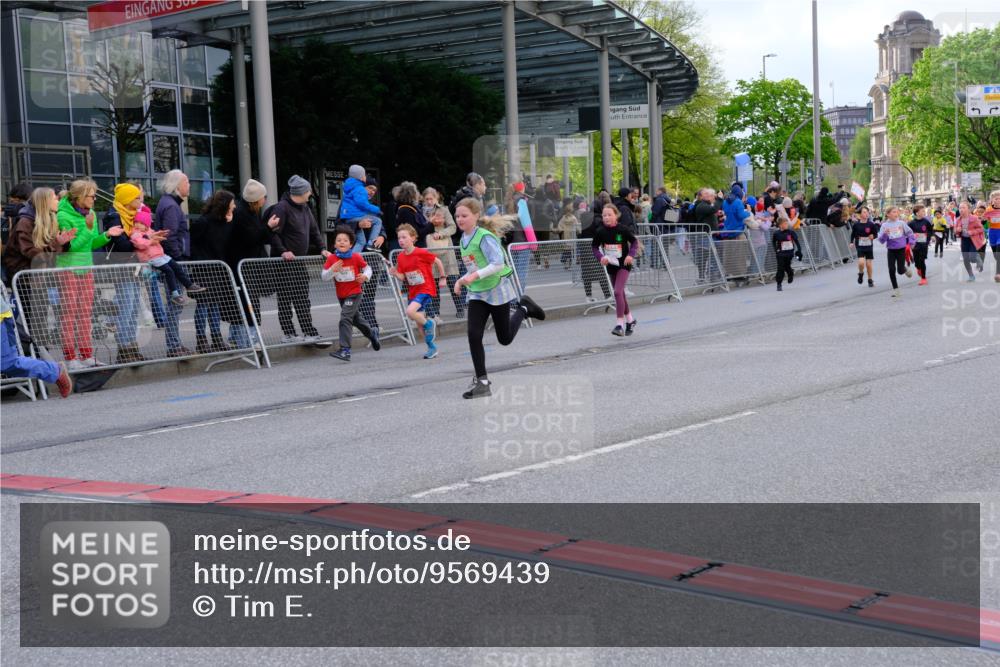 25.04.2026 - Das Zehntel Tim E. http://msf.ph/oto/9569439 25.04.2026 08:57:40 Ziel 1733, 1819, 1953, 1990, 2288, 2289, 2423, 2566, 2809, 2821, 2853, 3179, 3187, 3224, 3342, 3466, 3804, 3813, 3817, 3931, 4029 meine-sportfotos.de