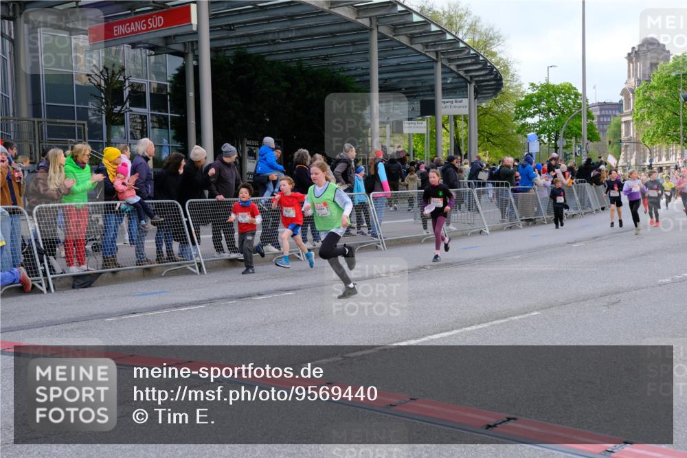 25.04.2026 - Das Zehntel Tim E. http://msf.ph/oto/9569440 25.04.2026 08:57:40 Ziel 1733, 1819, 1953, 1990, 2288, 2289, 2423, 2566, 2809, 2821, 2853, 3179, 3187, 3224, 3342, 3466, 3804, 3813, 3817, 3931, 4029 meine-sportfotos.de