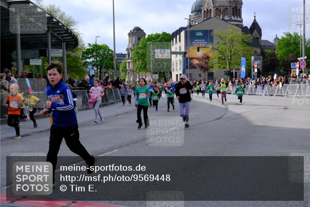 25.04.2026 - Das Zehntel Tim E. http://msf.ph/oto/9569448 25.04.2026 08:57:47 Ziel 1159, 1211, 1538, 1578, 1648, 1656, 1733, 1953, 1990, 2232, 2290, 2314, 2471, 2809, 2821, 2916, 3001, 3030, 3034, 3281, 3297, 3342, 3804, 3813, 3817, 3931 meine-sportfotos.de