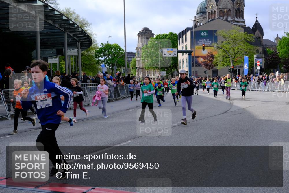 25.04.2026 - Das Zehntel Tim E. http://msf.ph/oto/9569450 25.04.2026 08:57:47 Ziel 1159, 1211, 1538, 1578, 1648, 1656, 1733, 1953, 1990, 2232, 2290, 2314, 2471, 2809, 2821, 2916, 3001, 3030, 3034, 3281, 3297, 3342, 3804, 3813, 3817, 3931 meine-sportfotos.de