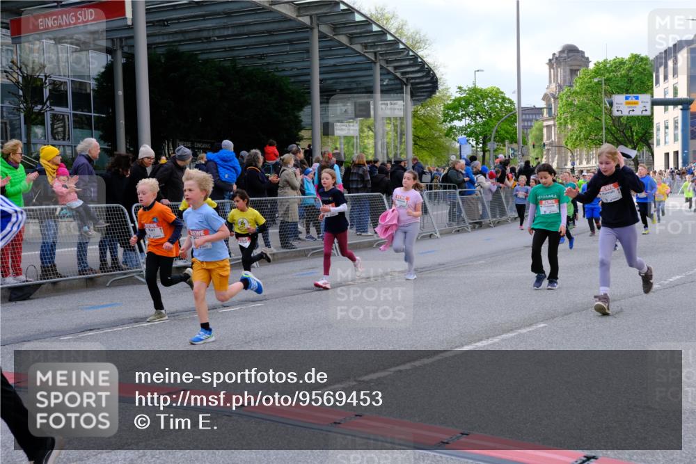 25.04.2026 - Das Zehntel Tim E. http://msf.ph/oto/9569453 25.04.2026 08:57:48 Ziel 1159, 1211, 1538, 1578, 1648, 1656, 1733, 1953, 1990, 2232, 2290, 2314, 2471, 2916, 3001, 3030, 3034, 3281, 3297, 3804, 3813, 3817, 3931 meine-sportfotos.de