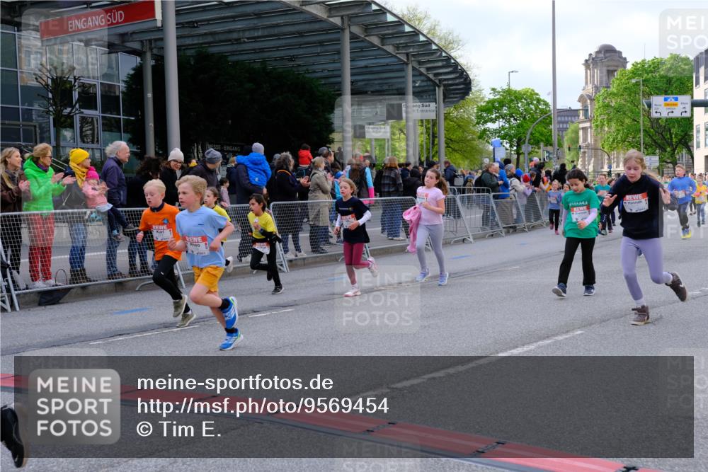 25.04.2026 - Das Zehntel Tim E. http://msf.ph/oto/9569454 25.04.2026 08:57:48 Ziel 1159, 1211, 1538, 1578, 1648, 1656, 1733, 1953, 1990, 2232, 2290, 2314, 2471, 2916, 3001, 3030, 3034, 3281, 3297, 3804, 3813, 3817, 3931 meine-sportfotos.de