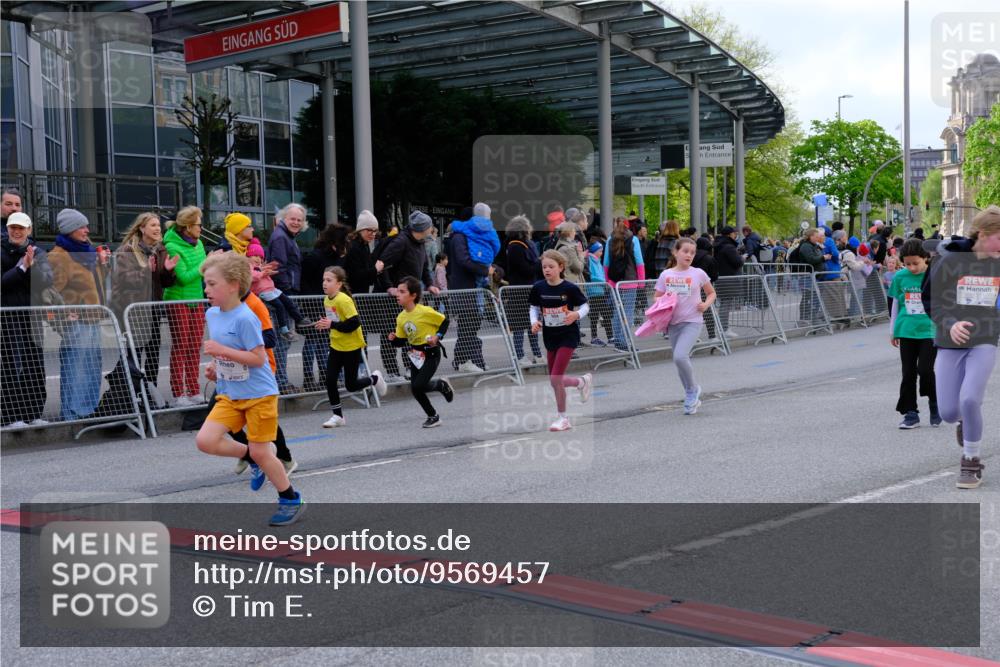 25.04.2026 - Das Zehntel Tim E. http://msf.ph/oto/9569457 25.04.2026 08:57:48 Ziel 1159, 1211, 1538, 1578, 1648, 1656, 1733, 1953, 1990, 2232, 2290, 2314, 2471, 2916, 3001, 3030, 3034, 3281, 3297, 3804, 3813, 3817, 3931 meine-sportfotos.de