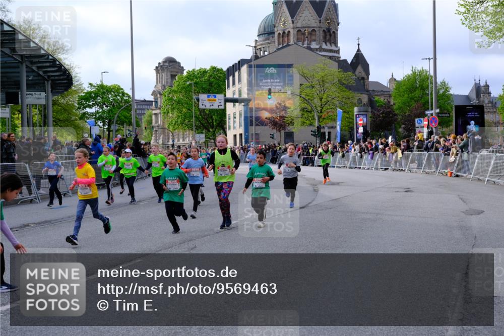25.04.2026 - Das Zehntel Tim E. http://msf.ph/oto/9569463 25.04.2026 08:57:53 Ziel 1156, 1159, 1211, 1215, 1399, 1518, 1520, 1522, 1538, 1578, 1648, 1656, 1808, 2147, 2150, 2232, 2290, 2314, 2359, 2373, 2471, 2655, 2685, 2916, 2947, 2974, 3001, 3030, 3034, 3086, 3281, 3297, 3346, 3368, 3381, 3710, 3712, 3894 meine-sportfotos.de