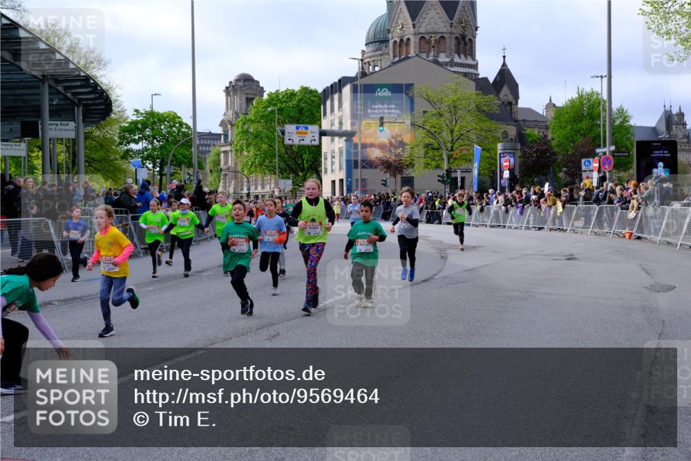 25.04.2026 - Das Zehntel Tim E. http://msf.ph/oto/9569464 25.04.2026 08:57:53 Ziel 1156, 1159, 1211, 1215, 1399, 1518, 1520, 1522, 1538, 1578, 1648, 1656, 1808, 2147, 2150, 2232, 2290, 2314, 2359, 2373, 2471, 2655, 2685, 2916, 2947, 2974, 3001, 3030, 3034, 3086, 3281, 3297, 3346, 3368, 3381, 3710, 3712, 3894 meine-sportfotos.de
